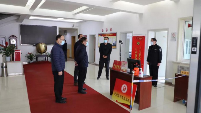 党建引领筑牢疫情防控屏障 同心协力打赢疫情防控杀绝战