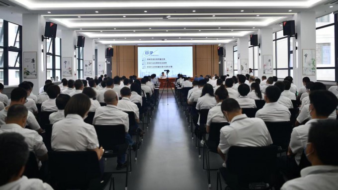 转看法 聚协力 重实干 向未来：集团公司党委副书记、总司理马明在省修建设计院作专题讲座