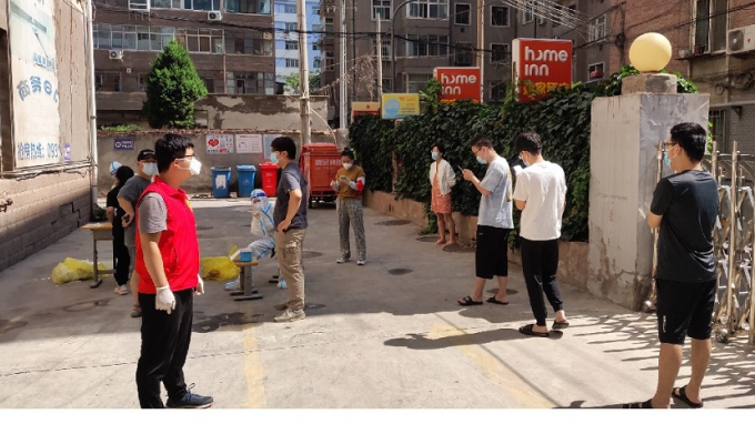 自愿者风范：勇于继续赴一线  甘于贡献抗疫情