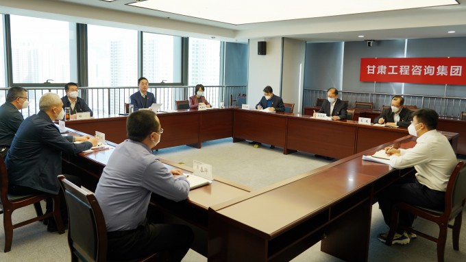 深入学习体会 扎实贯彻落实 甘肃WM视讯集团认真学习宣传贯彻党的二十大精神