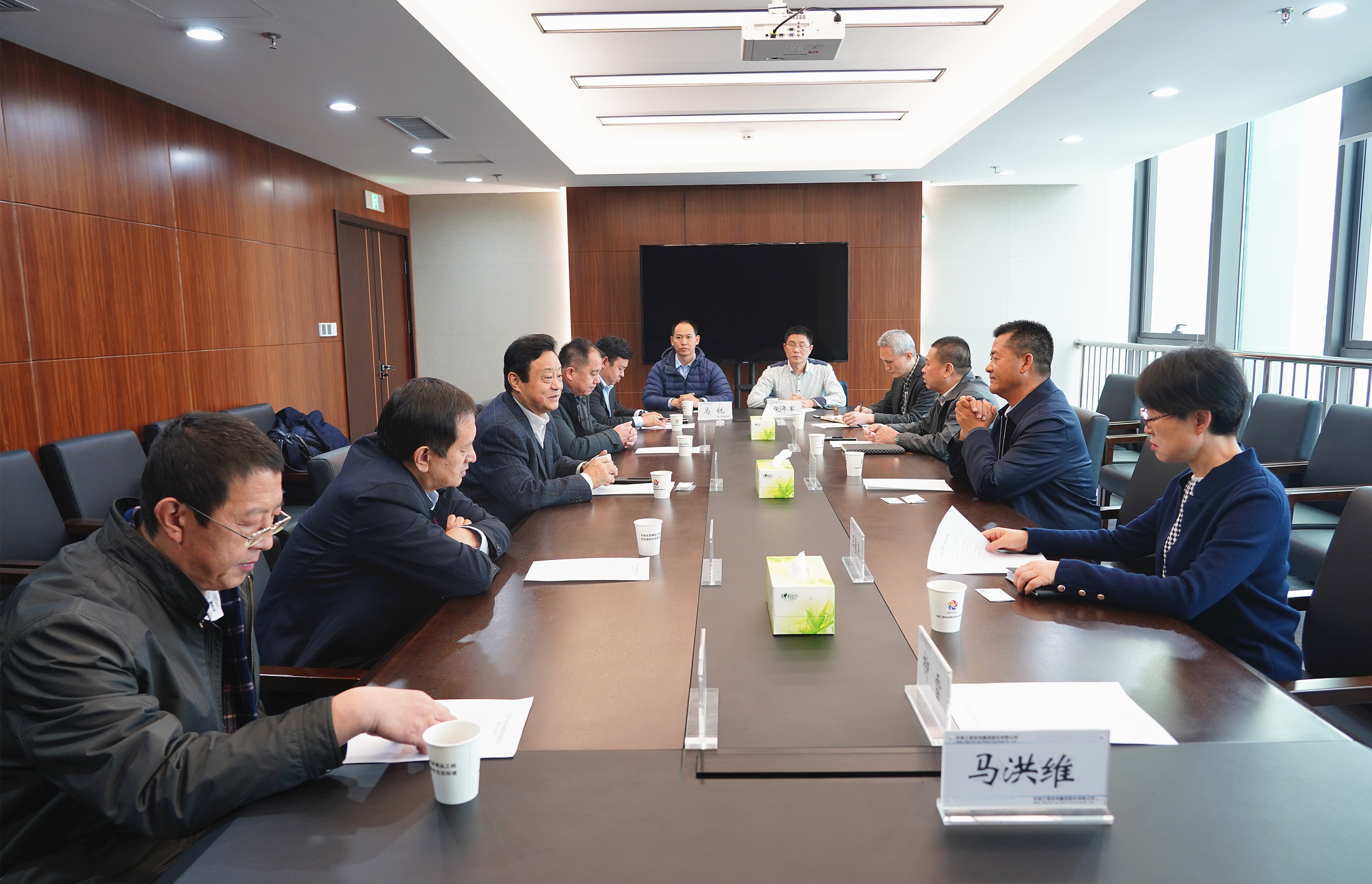 宋忠庆会见中国永拓咨询治理集团董事局主席吕江一行