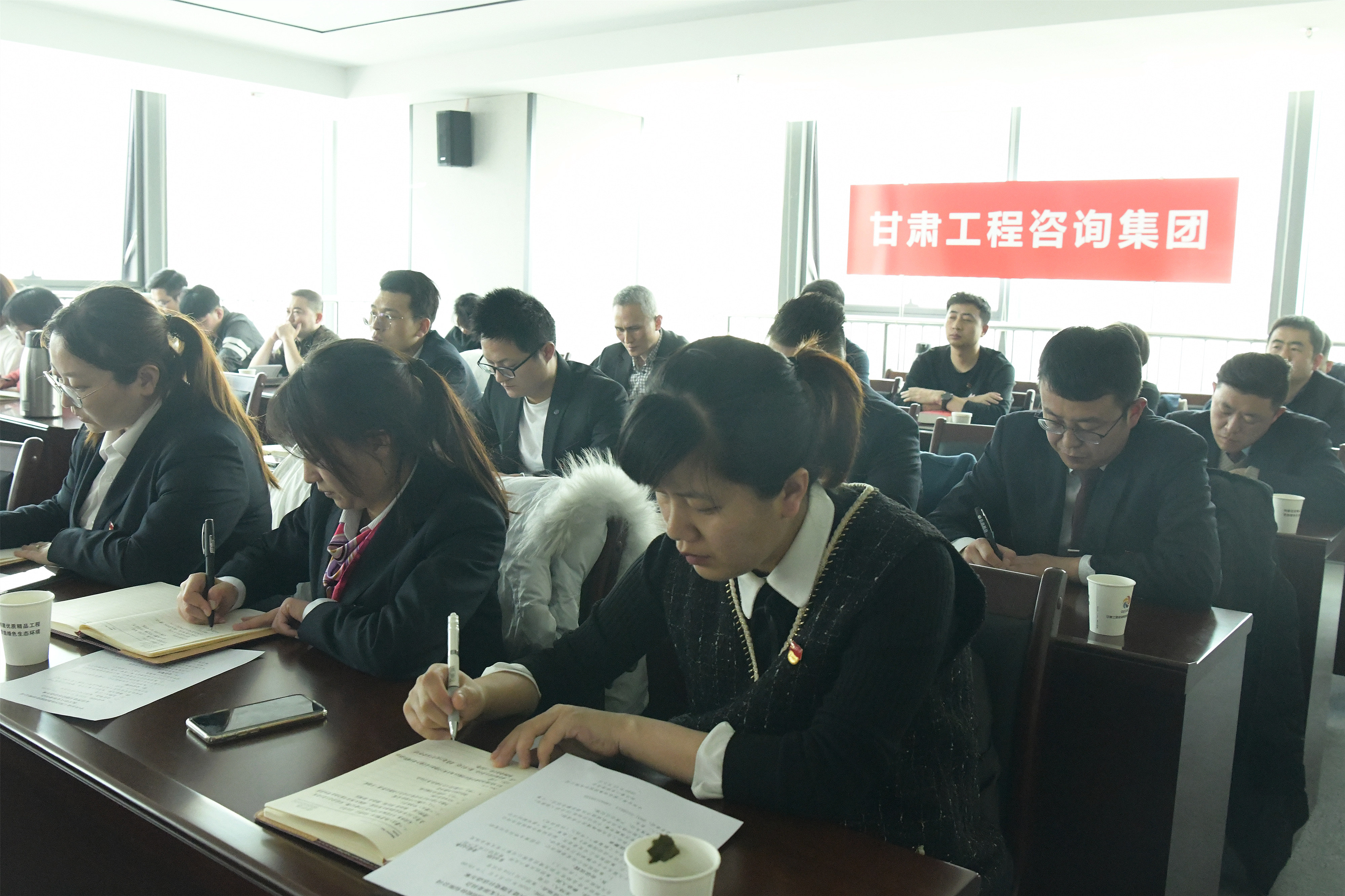 集团下层党支部开展结对共建运动  <br/>  马明宣讲党的十九届五中全会精神