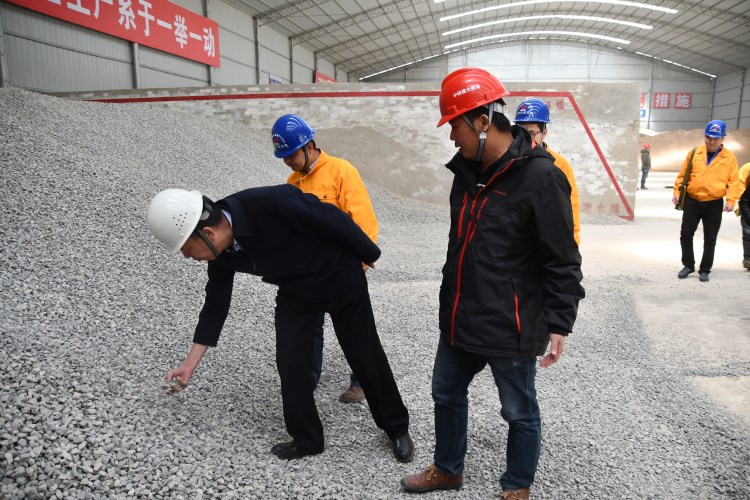 J:集团网站模？？？？？？楣径8.2子公司动态.甘肃省交通工程建设监理有限公司省交通监理公司动态新闻（2018.4-2019.7）生产谋划?9.1.24精准切脉 助推高质量生长——甘肃交通监理公司项目机构年度目的责任审核事情纪实_0_1_3.jpg